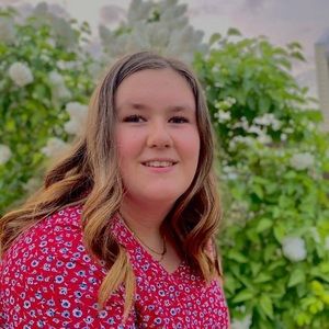 Meet your Posher, Stacy